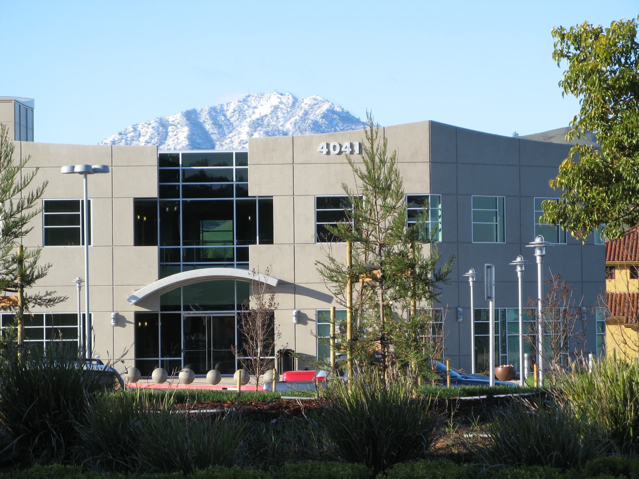 Reynolds & Brown commercial office building with Mount Diablo in the background
